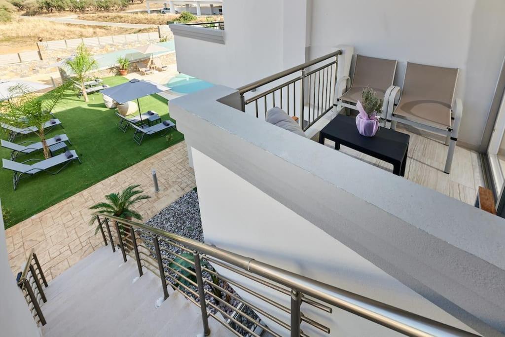 New Cozy In Crete Coast With Pool And Dining Area *