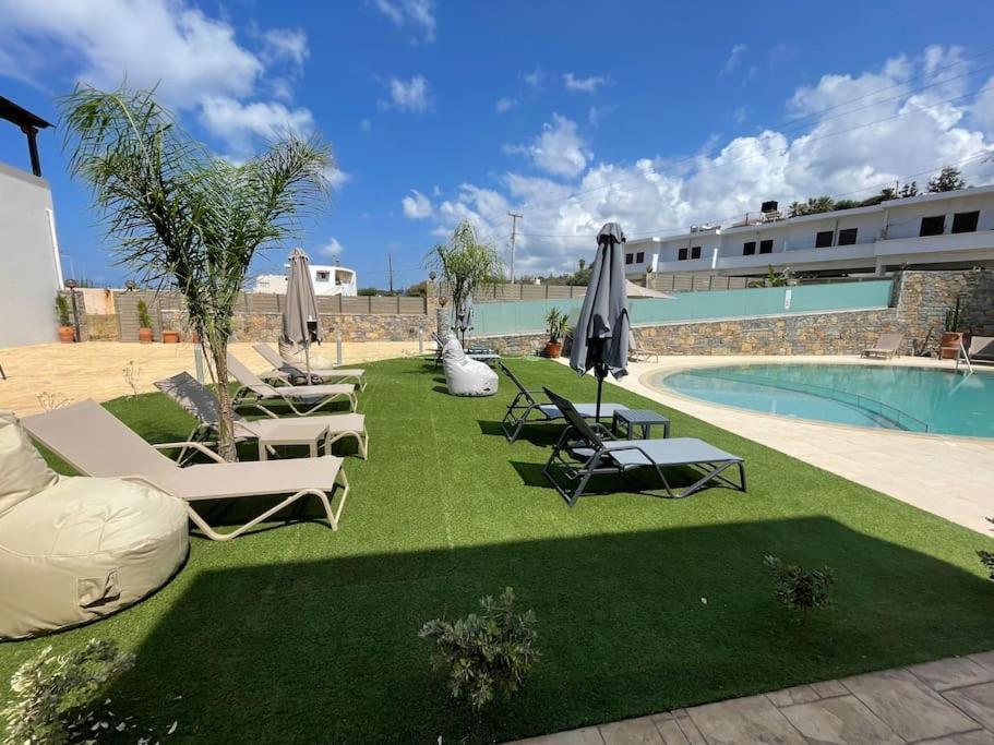 New Cozy In Crete Coast With Pool And Dining Area