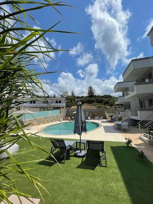 New Cozy In Crete Coast With Pool And Dining Area Apartment Magnisia